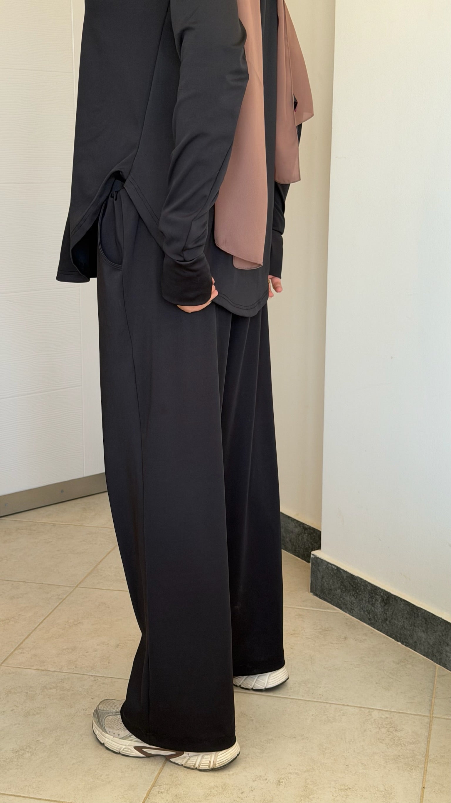 Own-wide-leg pants